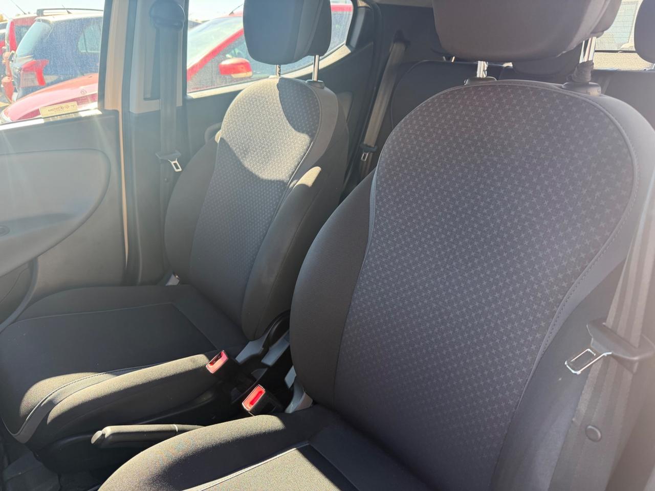 Lancia Ypsilon 1.2 69 CV 5 porte GPL Ecochic Gold