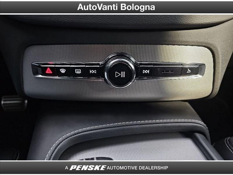 Volvo XC90 XC90 B5 (d) AWD Geartronic R-design