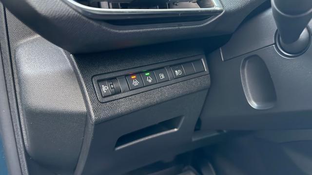 PEUGEOT 3008 HYBRID 180 e-EAT8 ALLURE PACK*24M.G.*
