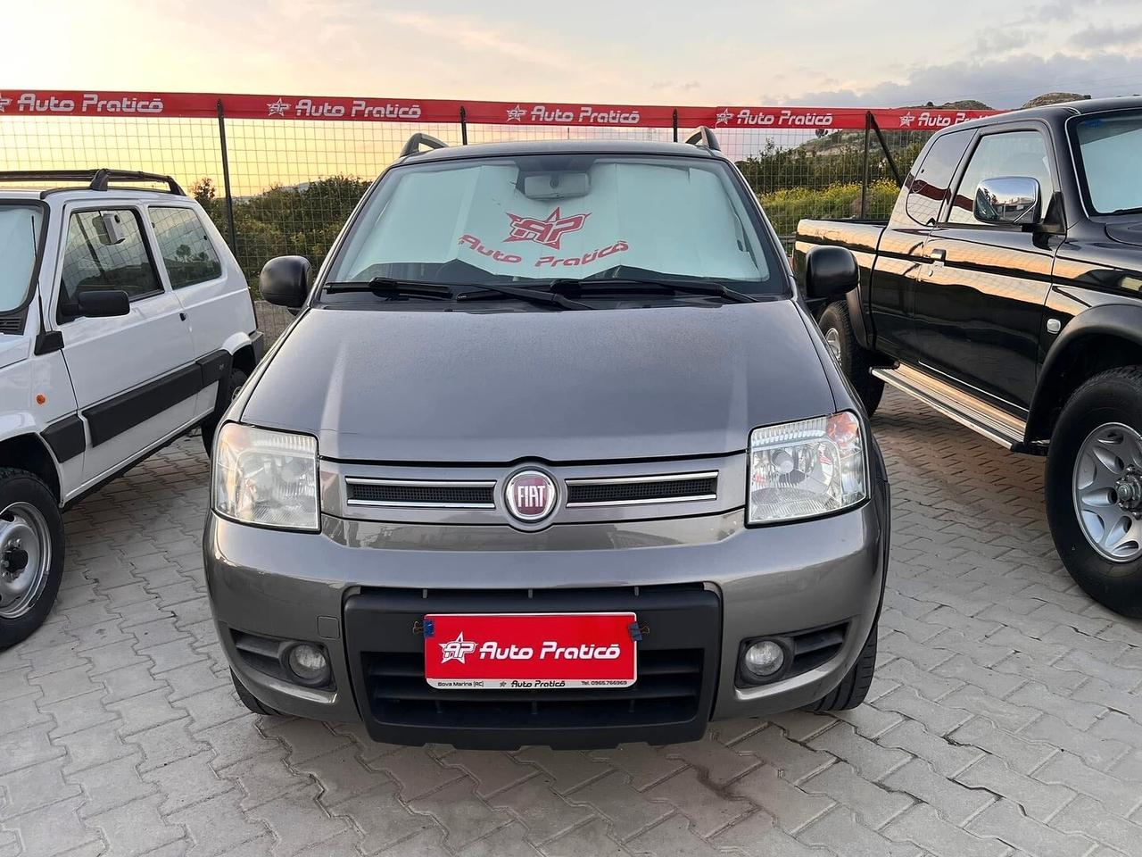 Fiat Panda 1.3 MJT 16V DPF 4x4 Climbing