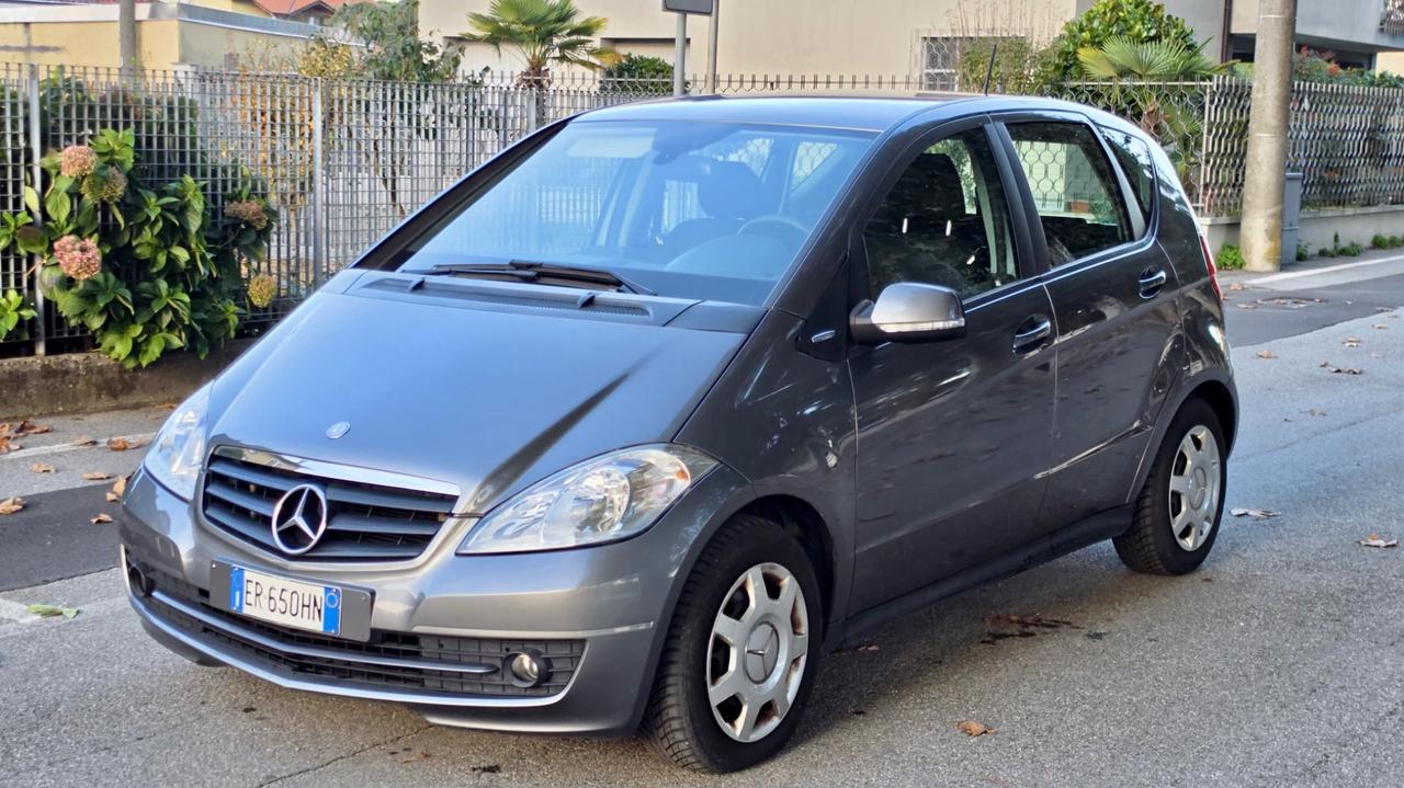 Mercedes-benz A 160 BENZINA DEL 2011 129.000km