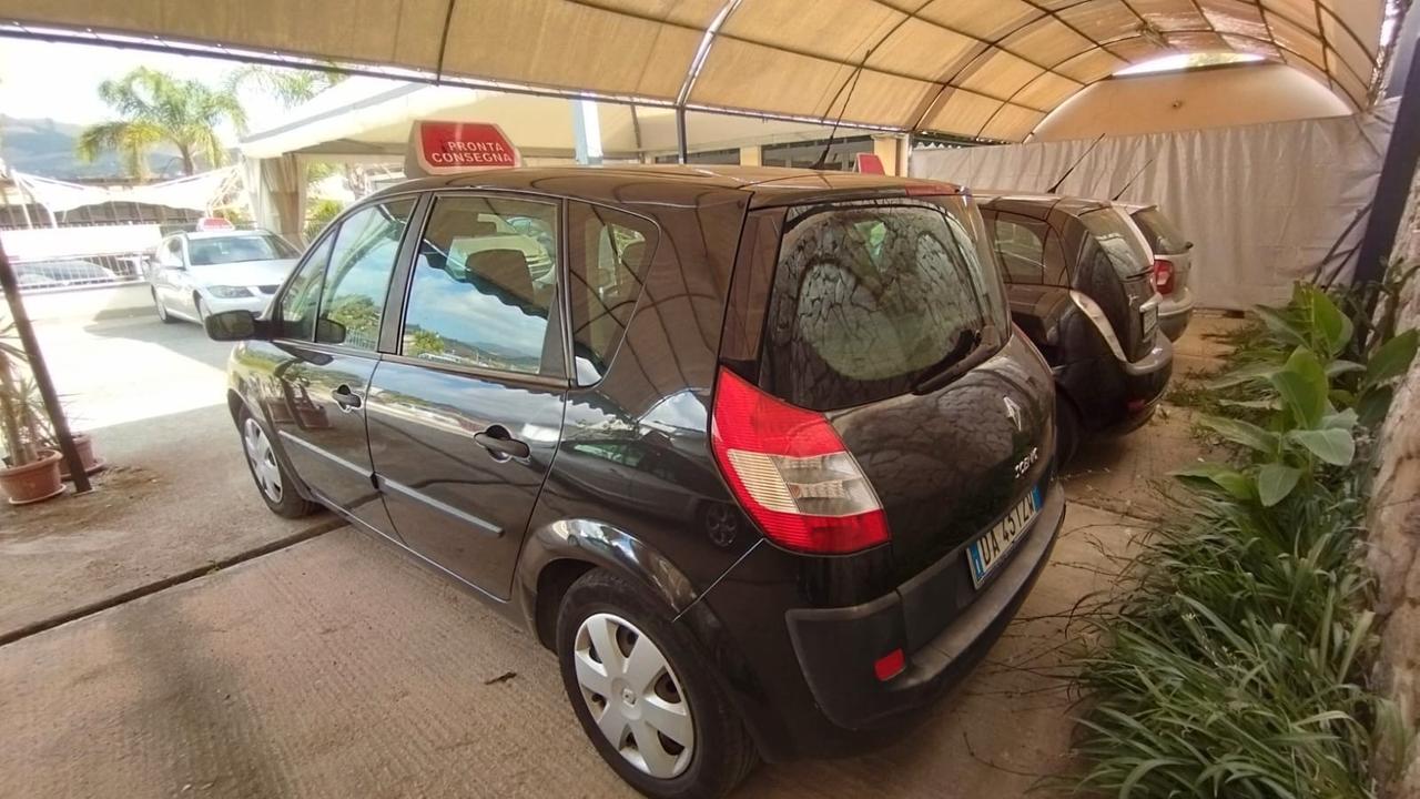Renault Scenic Scénic 1.9 dCi/130CV Luxe