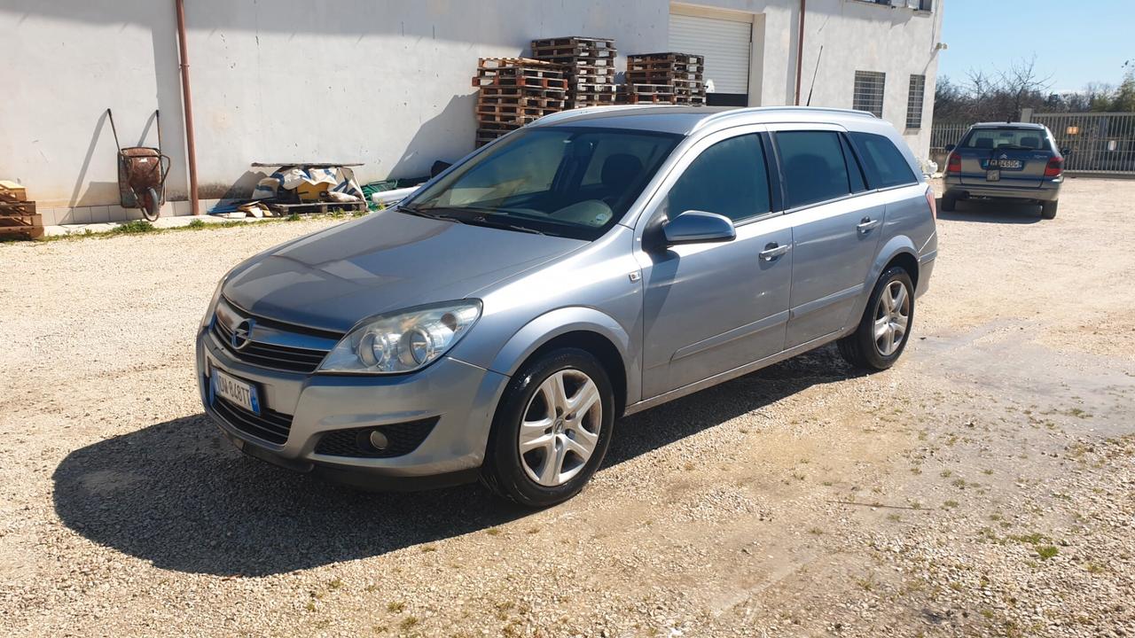 Opel Astra 1.7 CDTI 110CV Station Wagon Cosmo