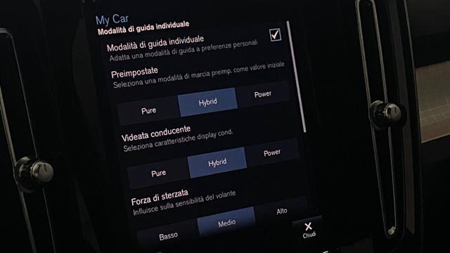 VOLVO XC40 T4 Recharge Plug-in Hybrid automatico Inscription