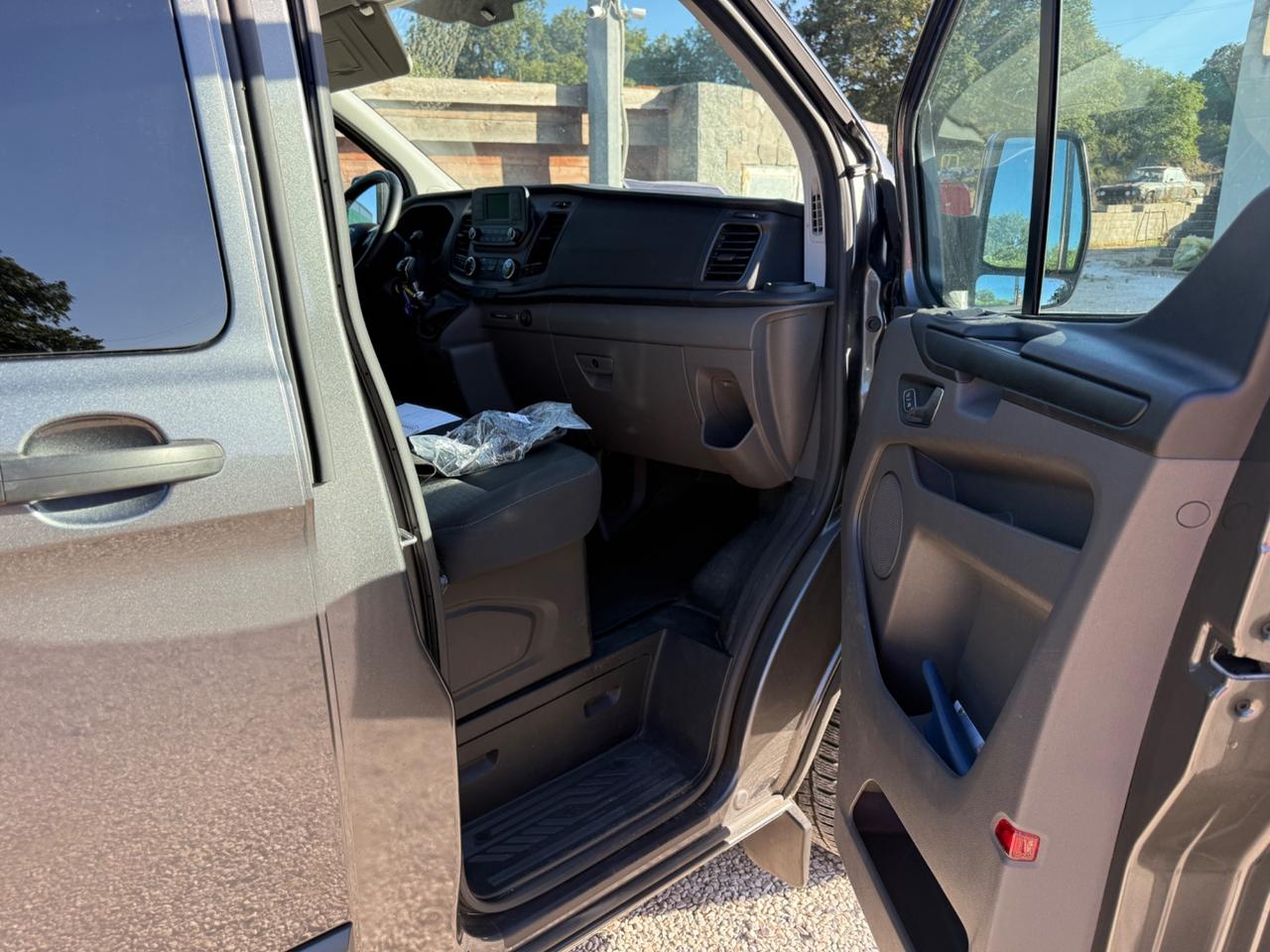 Ford Transit Custom 300 2.0 EcoBlue Hybrid 130 PC-DC Furg. Trend