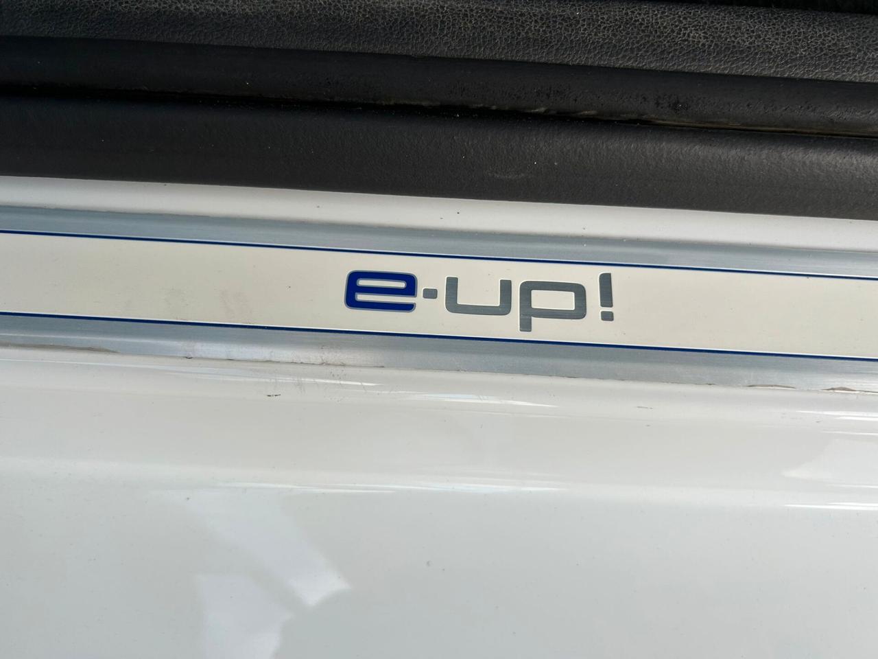 Volkswagen up! e-up! 82 CV