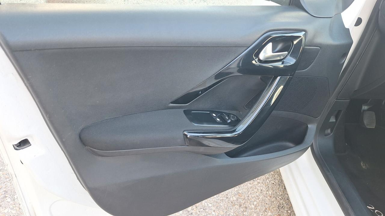 Peugeot 208 BlueHDi 75 5 porte Active N1