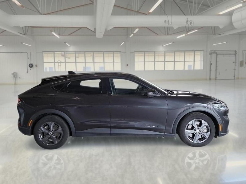 FORD MUSTANG MACH-E 136 CV EXTENDED RANGE SUV