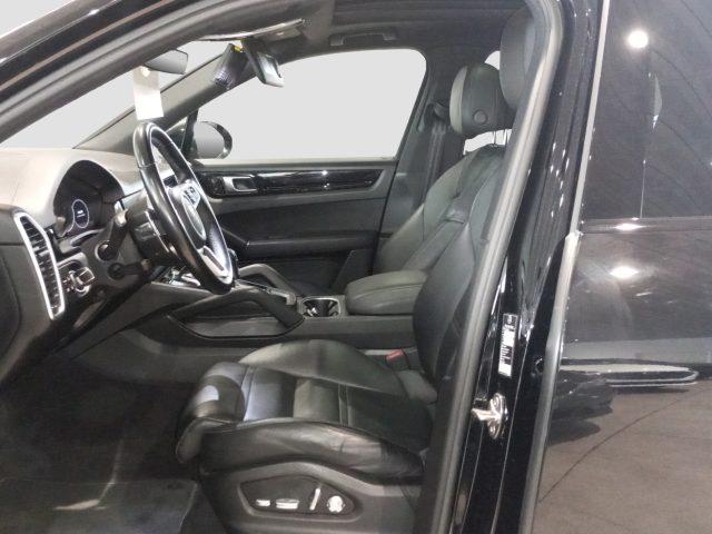PORSCHE Cayenne Cayenne