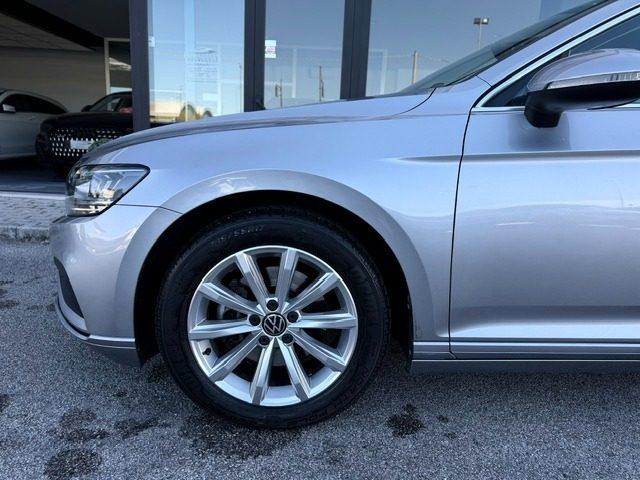 VOLKSWAGEN Passat Variant 2.0 TDI SCR EVO DSG Business