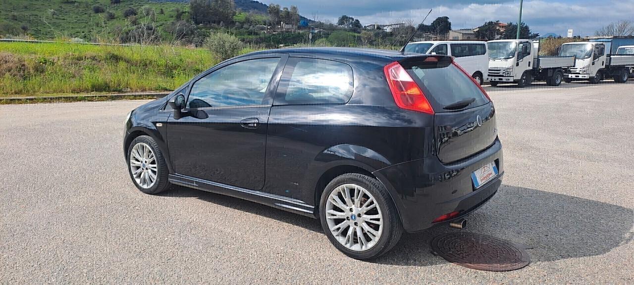 Fiat Grande Punto 1.4 Starjet 16V 3 porte Dynamic