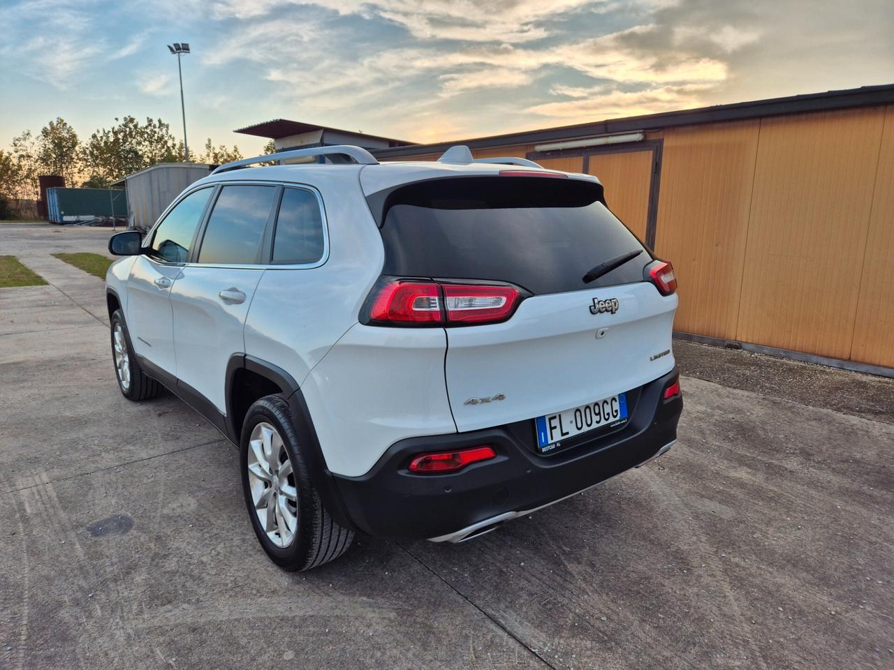 Jeep Cherokee 2.2 Mjt II 4WD Active Drive II Overland