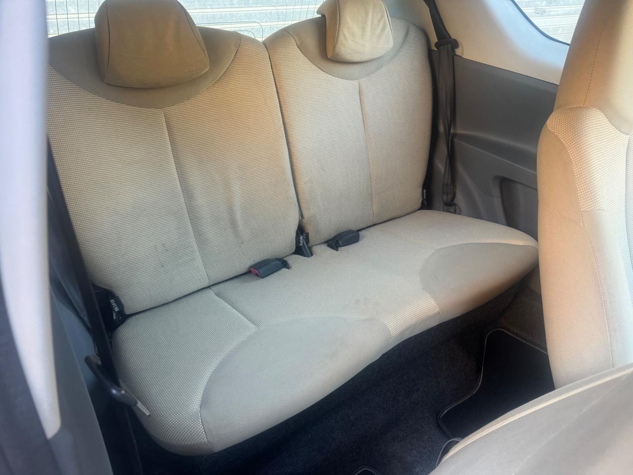 Peugeot 107 1.0 68CV 3p. Sweet Years 2006