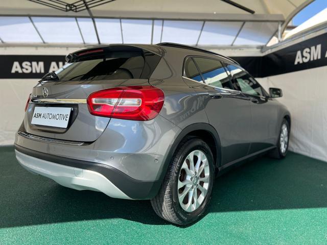 MERCEDES-BENZ GLA 200 d Automatic Business