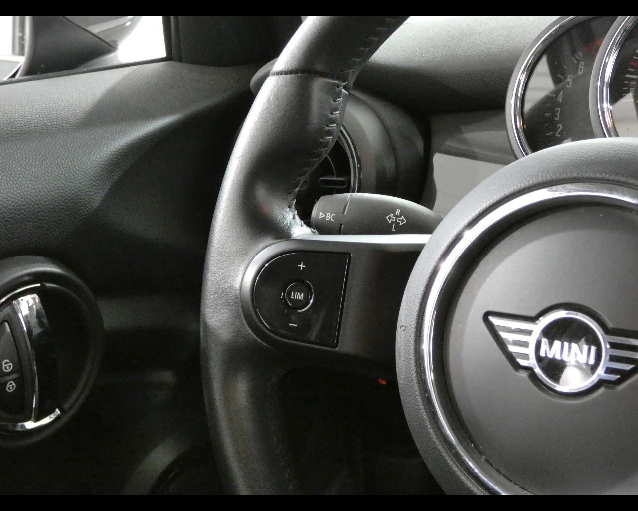 MINI Mini 5 porte (F55) - Mini 1.5 One 75 CV 5 porte