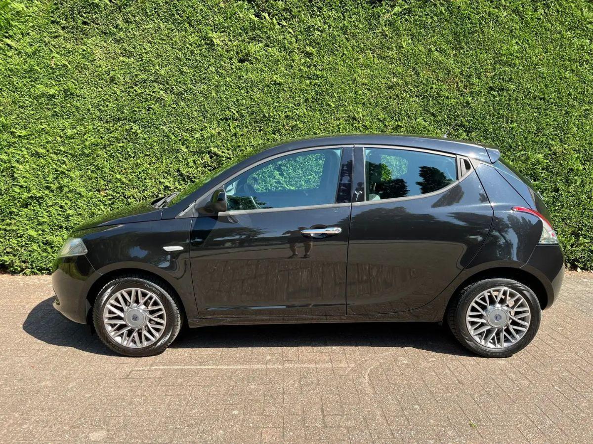 Lancia Ypsilon 1.2 70cv 5 porte Gold Neop.Ok