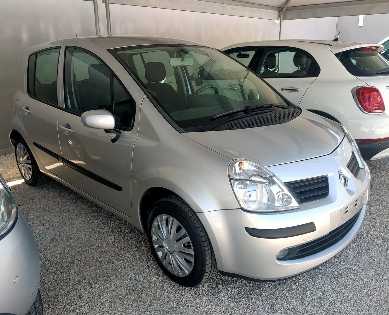 Renault Modus 1.2 16V Dynamique