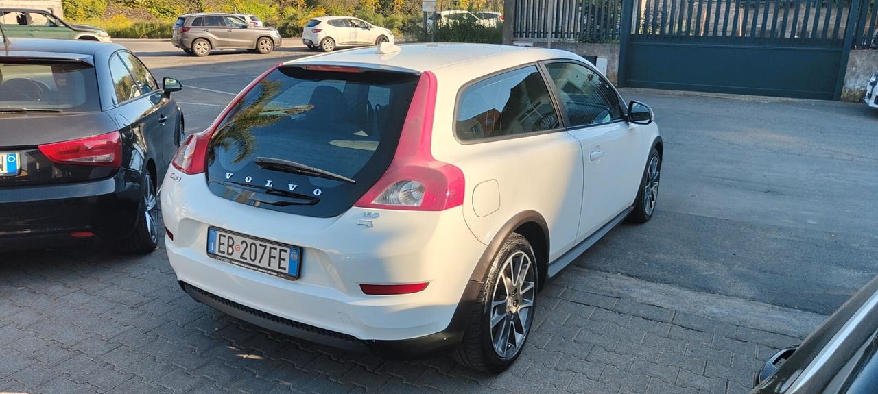 Volvo C30 D2 R-Design 1.6 diesel