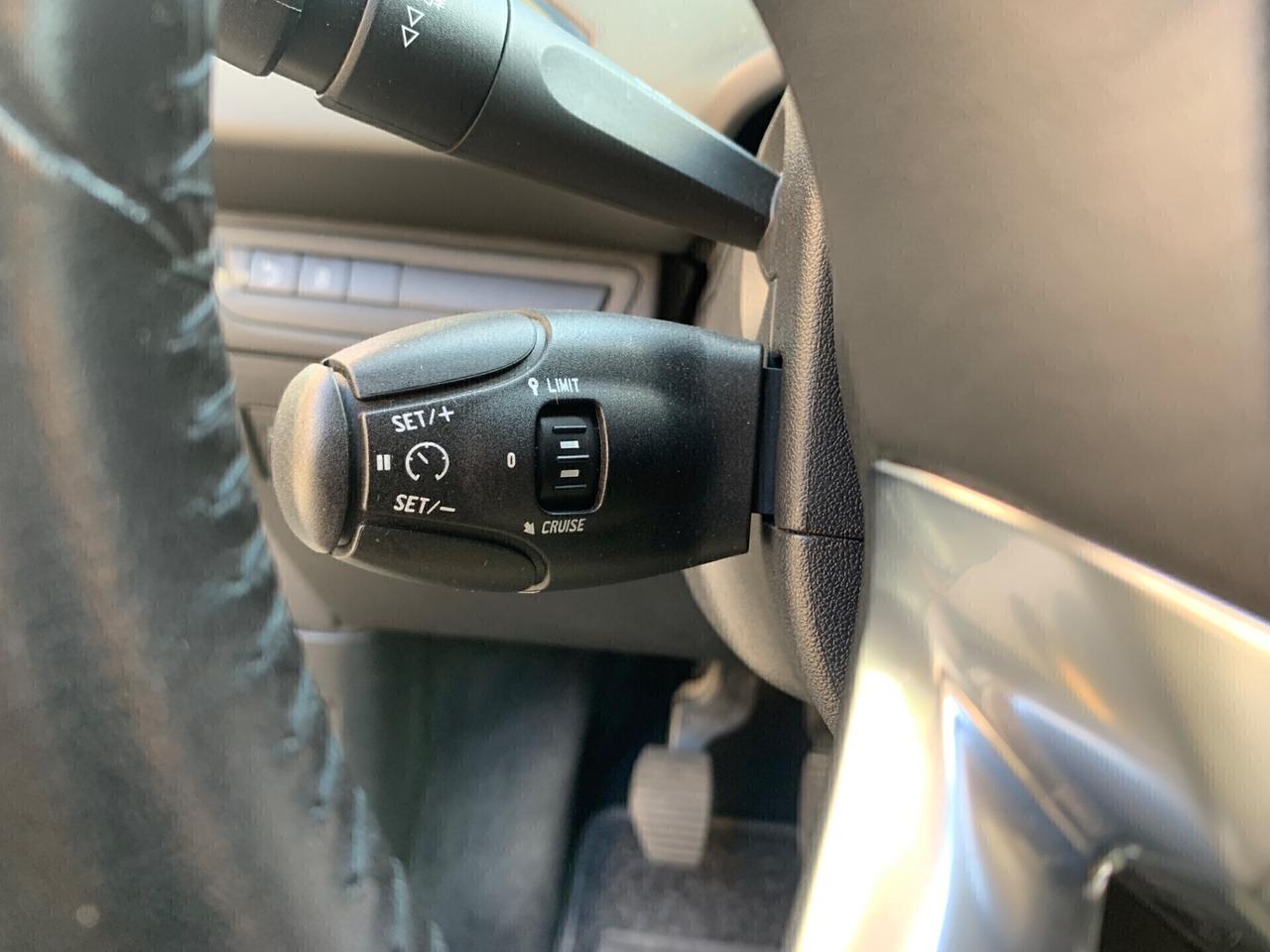 Peugeot 208 BlueHDi 75 5 porte