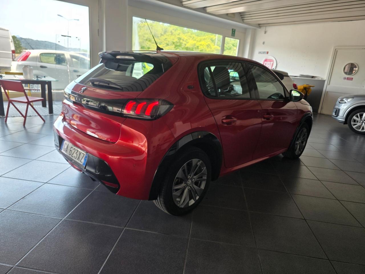 Peugeot 208 motore elettrico 136 CV 5 porte GT Pack