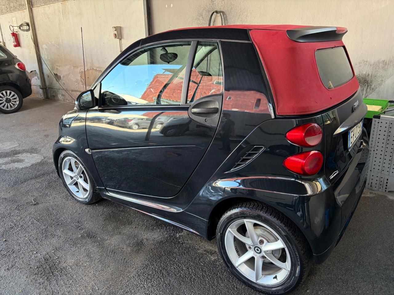 Smart ForTwo 1000 52 kW MHD cabrio pulse
