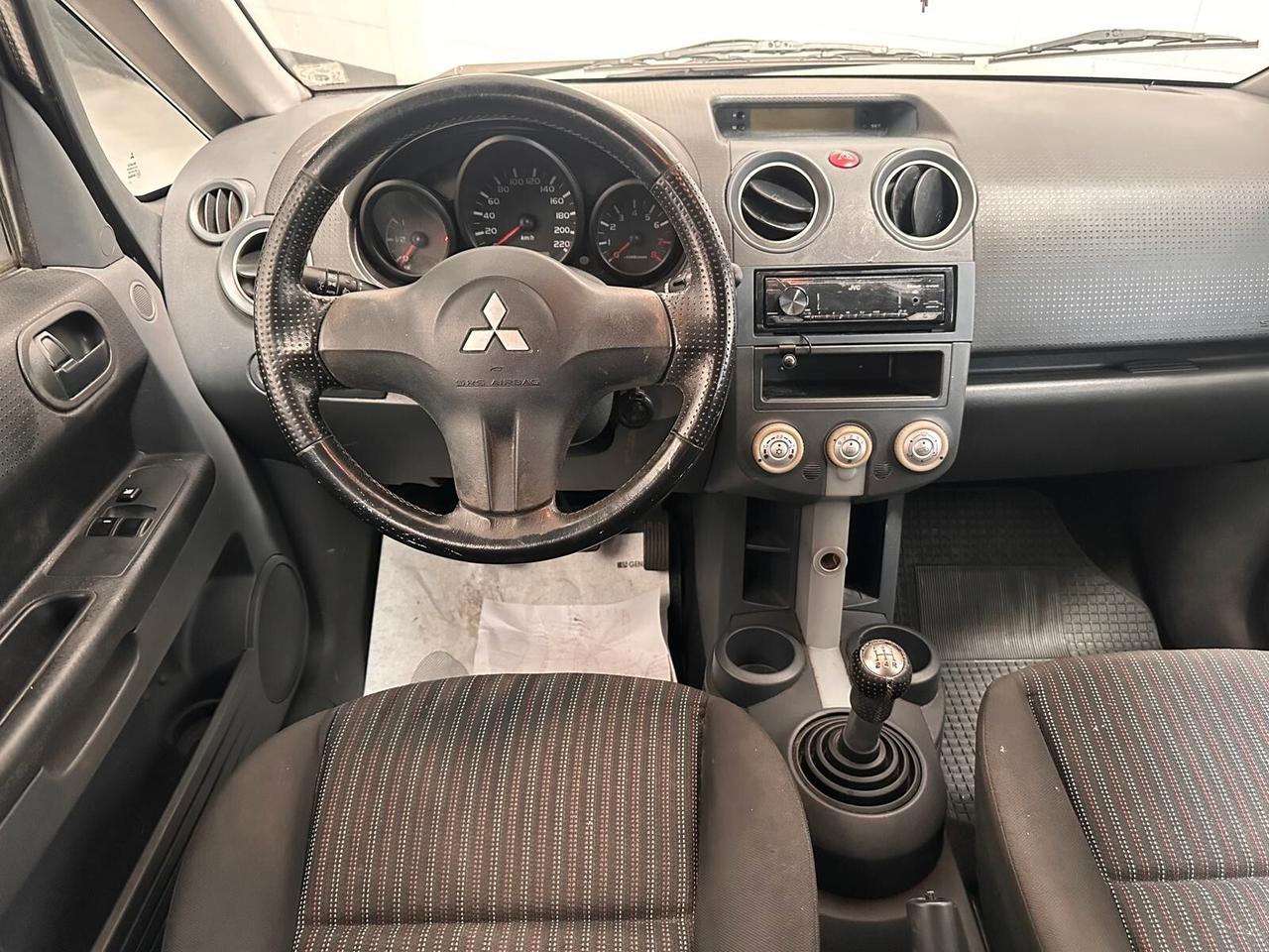 Mitsubishi Colt 1.3 16V 5p. Insport