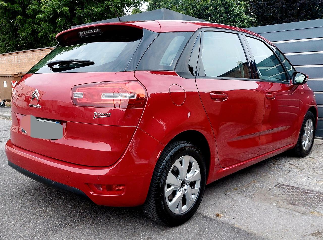 Citroen C4 1.6HDi 115 Exclusive neopatentati anno 2015