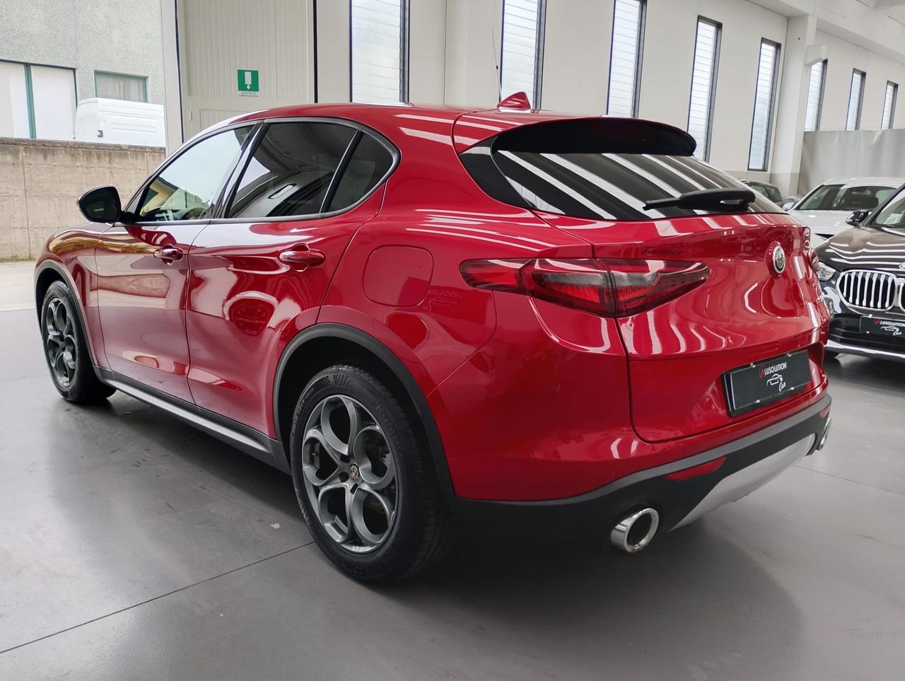 Alfa Romeo Stelvio 2.2 Turbodiesel 160 CV AT8 RWD Super