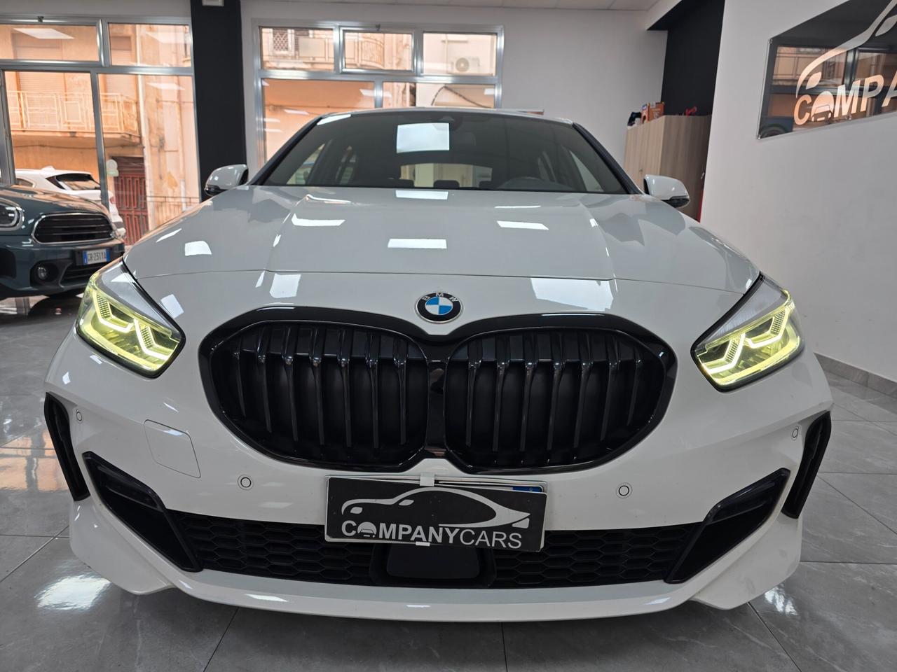 Bmw 116 116d 5p. Msport