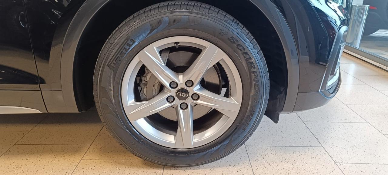 Audi Q5 35 TDI S tronic Business Advanced