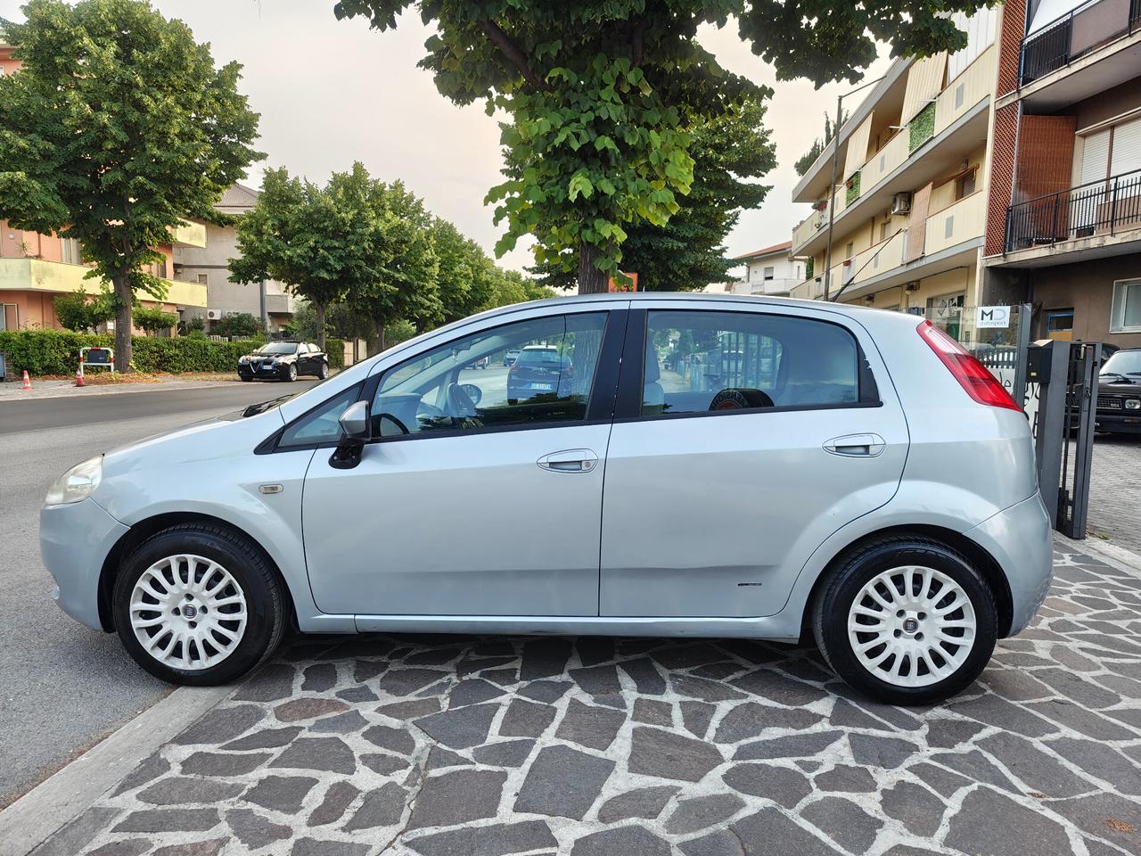 Fiat Grande Punto 1.3 MJT 75 CV 5 porte Dynamic