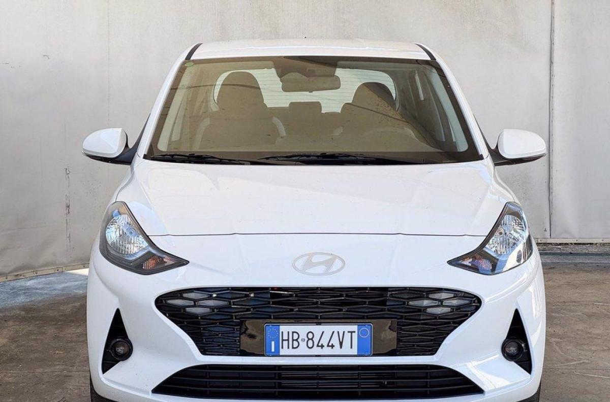 HYUNDAI i10 1.0 mpi connectline 63cv Automat