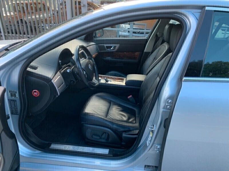 Jaguar XF 3.0 D V6 Premium Luxury