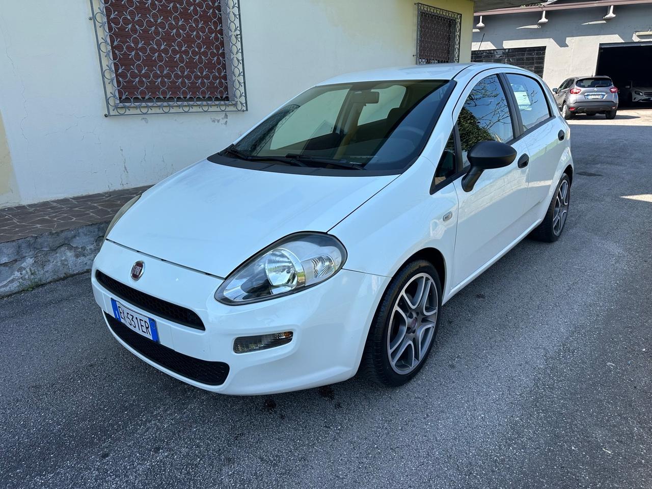 Fiat Punto 1.3 MJT II 75 CV 5 porte Street