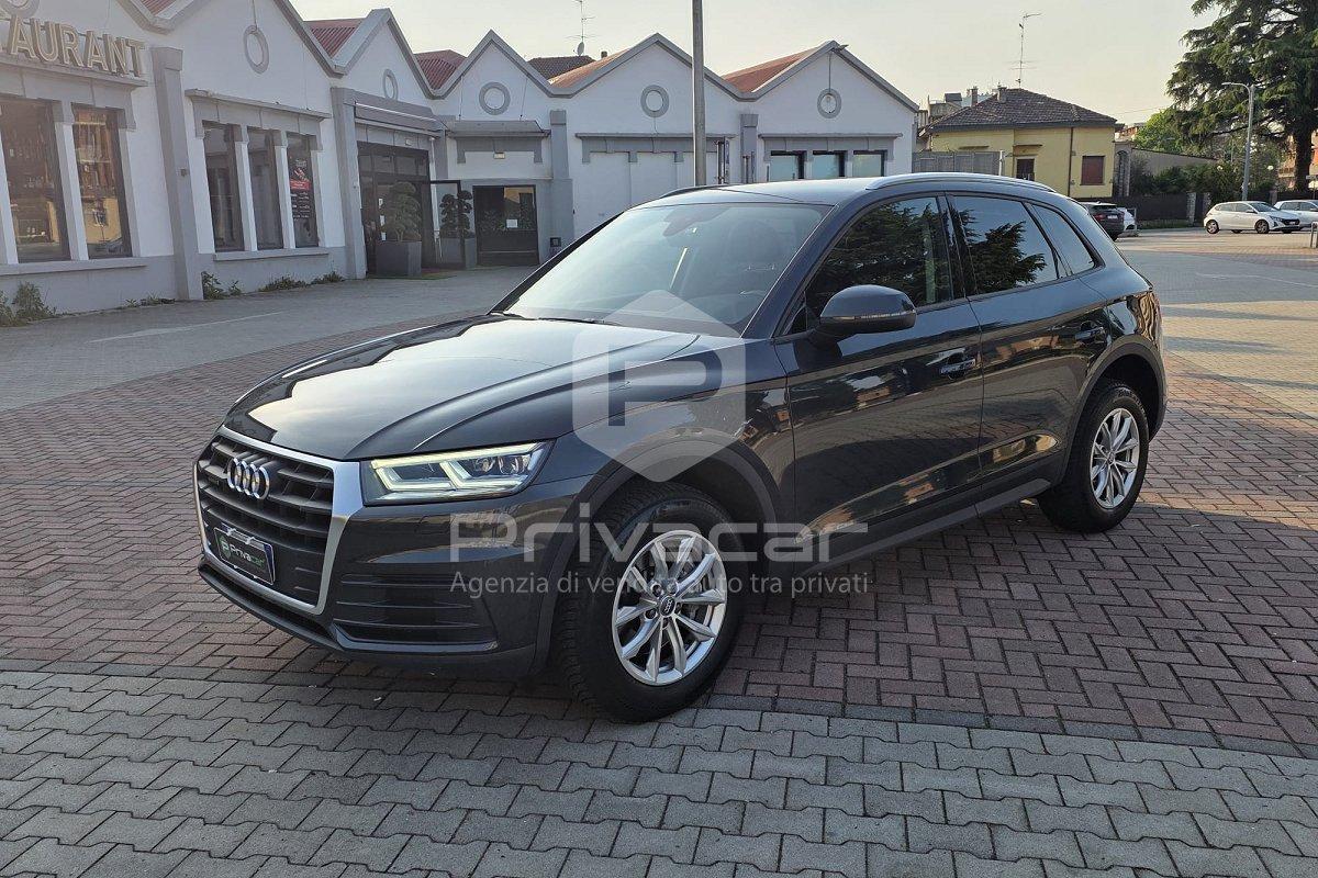 AUDI Q5 40 TDI quattro S tronic Business