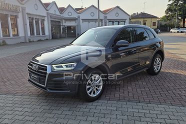 AUDI Q5 40 TDI quattro S tronic Business