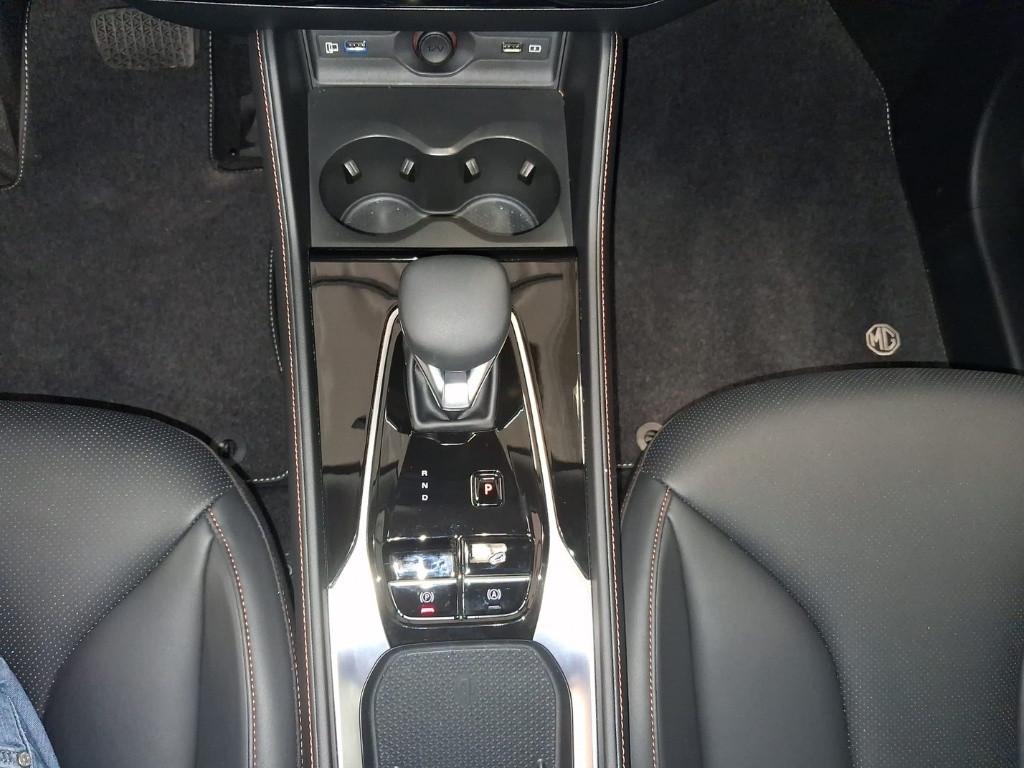 MG HS (2024-->) - HS 1.5 Hybrid+ Luxury