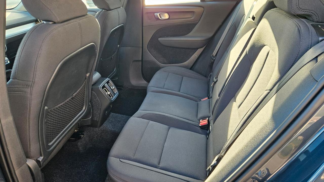 Volvo XC40 D3 AWD Geartronic Momentum