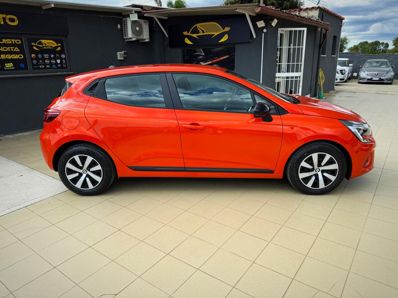 Renault Clio SCe 65 CV 5 porte Equilibre Garanzia 12 Mesi