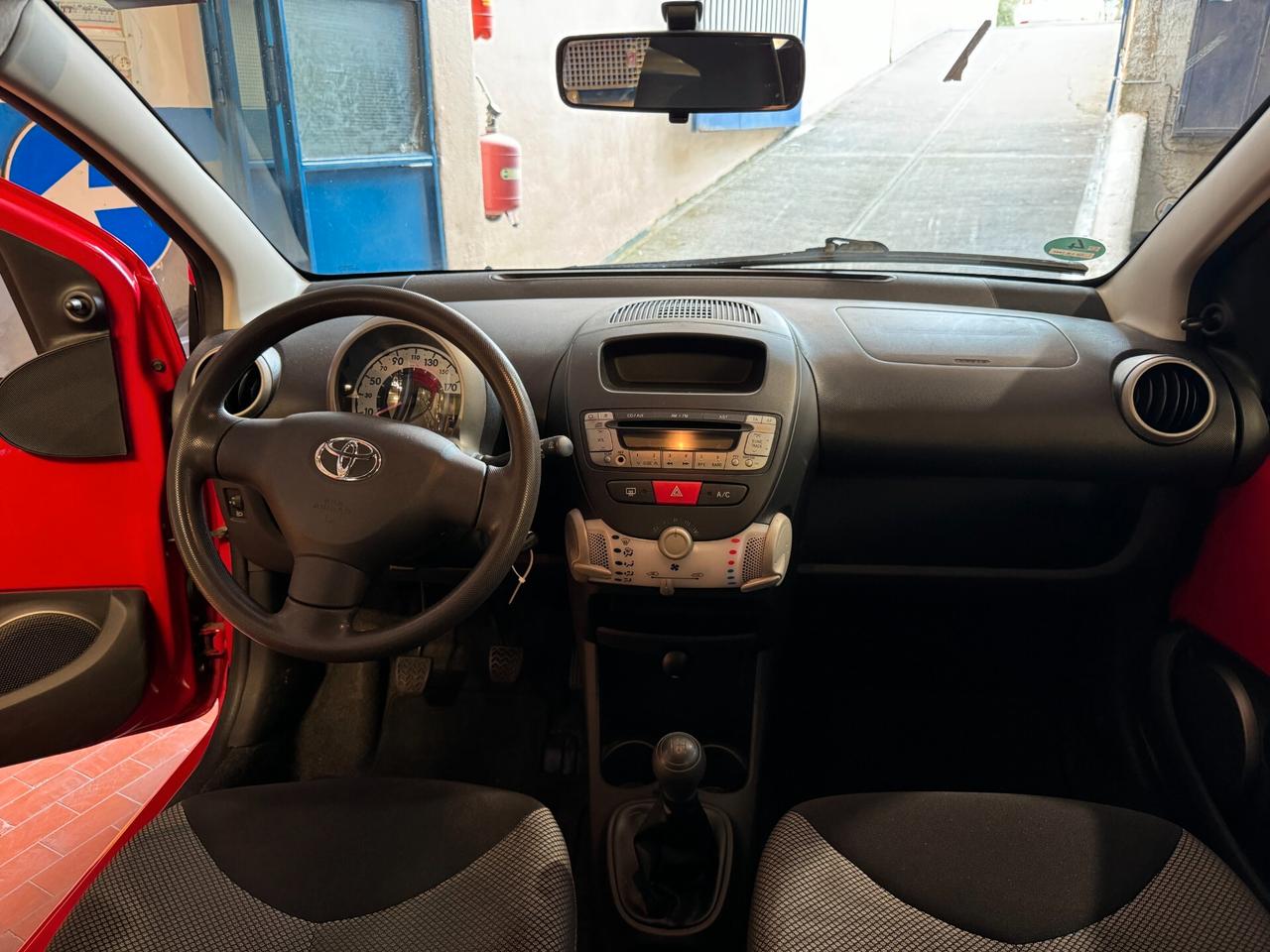 Toyota Aygo 1.0 12V VVT-i 5 porte Active Connect