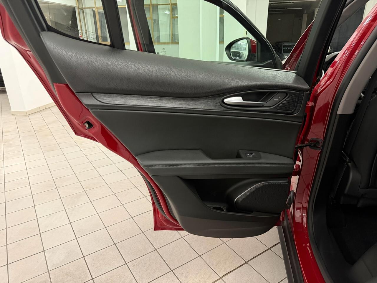 Alfa Romeo Stelvio 2.2 TD 190 CV BUSINESS Q4 PADDLE RETROCAMERA