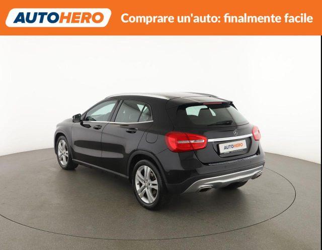 MERCEDES-BENZ GLA 180 Sport