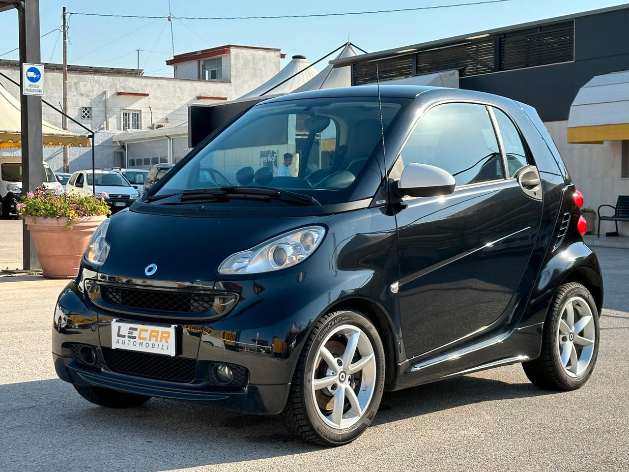 SMART fortwo 1.0 52 kW MHD coupé pulse