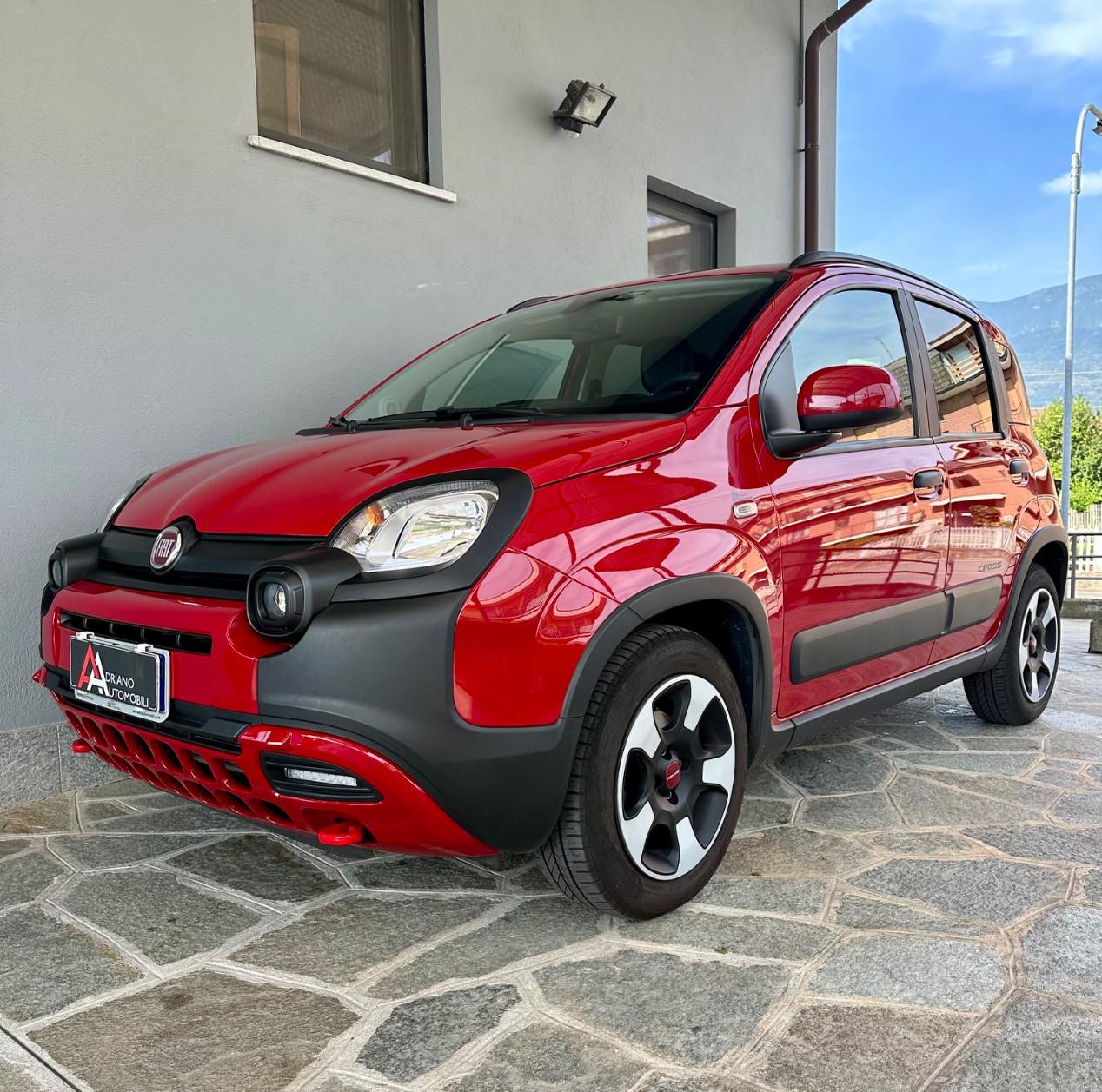 Fiat Panda Cross Panda 1.0 firefly hybrid Cross s&s 70cv 5p.ti