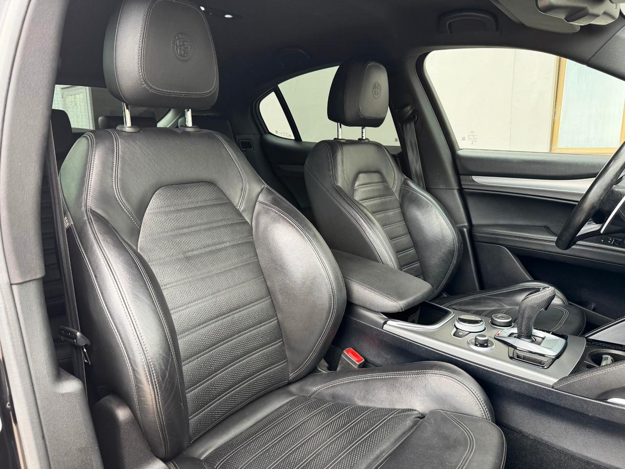 Alfa Romeo Stelvio 2.2 Veloce Q4 210cv | PREZZO REALE