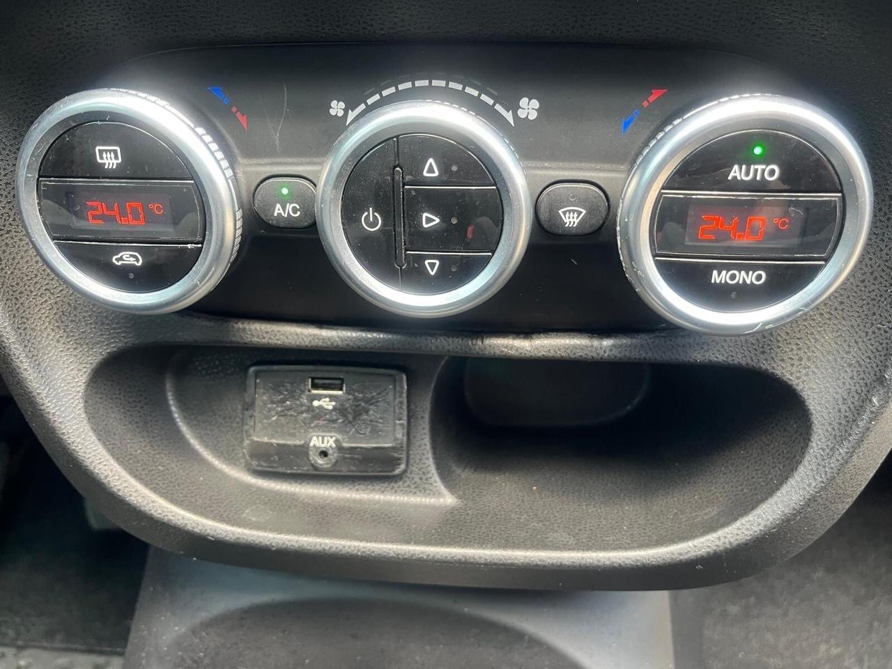 Fiat 500 L-1.6 mjt lounge-tetto apr-2013