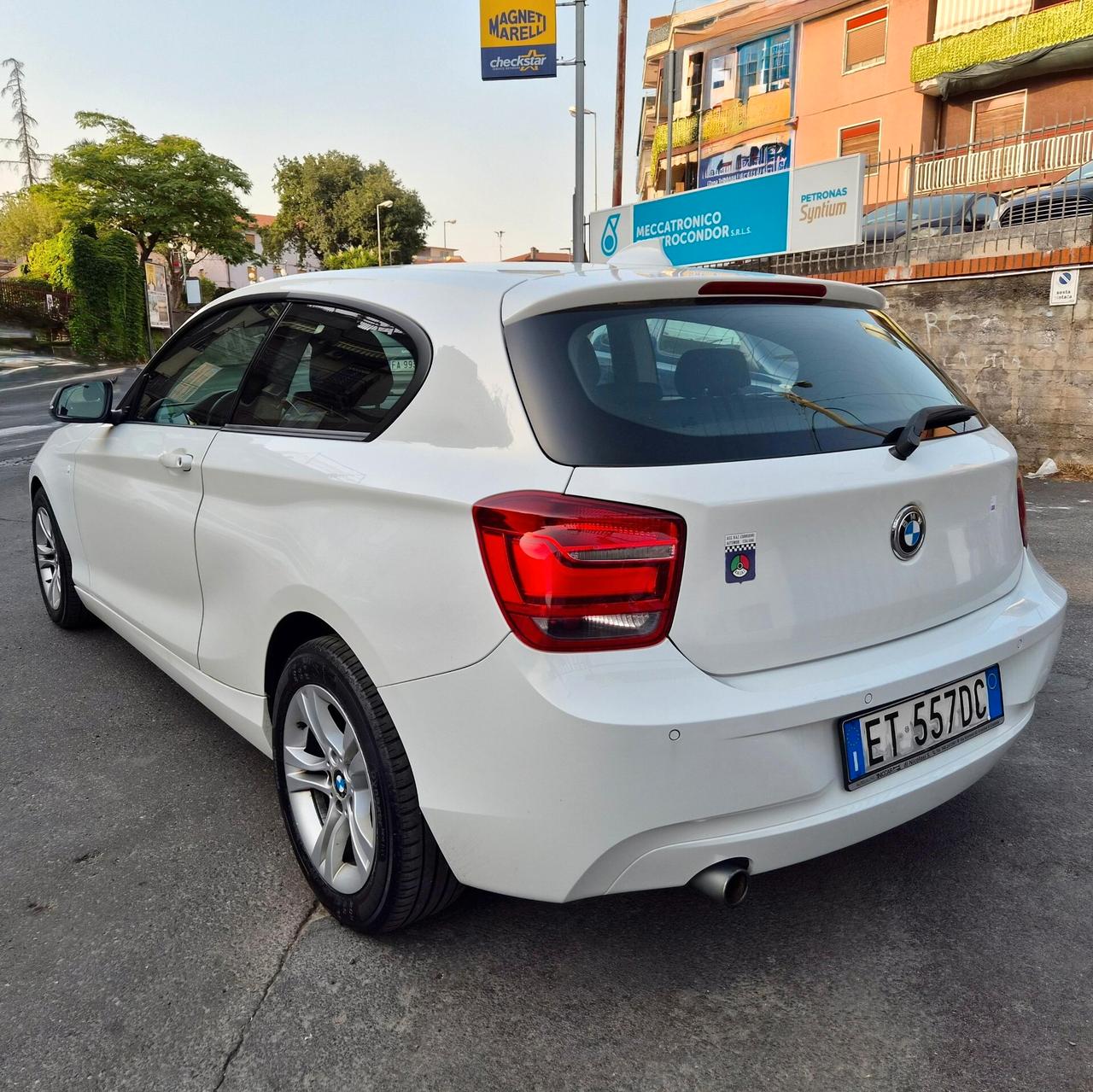 Bmw 114 114d 5p. Sport