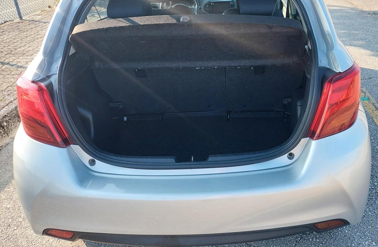 UNICO PROPRIETARIO - TOYOTA YARIS - 1.0 LOUNGE