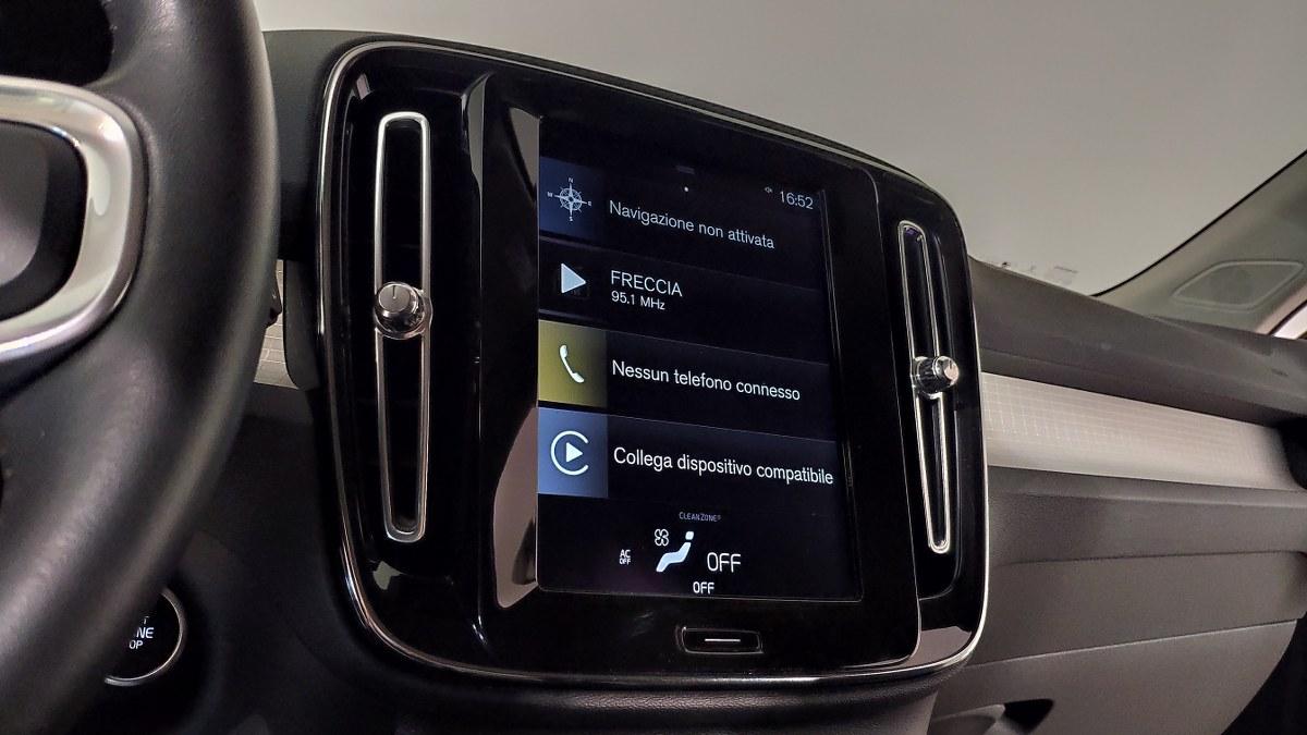 VOLVO Xc40 D3 Awd Geartronic Momentum