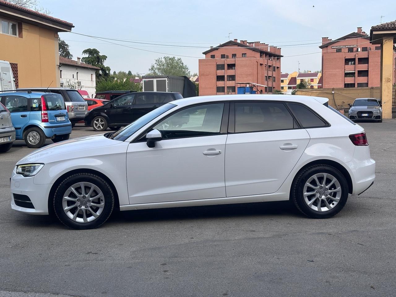 Audi A3 1.6 TDI clean diesel Ambition